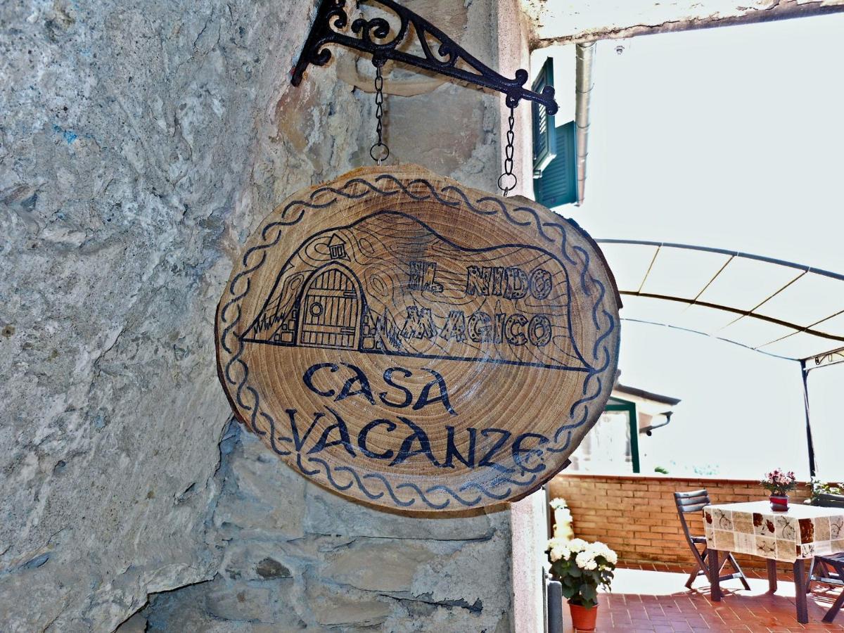 Il Nido Magico Incanto E Magia Nel Borgo Antico Calice al Cornoviglio Exterior photo